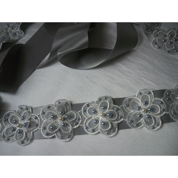 Gray Silver AB Pearl and Lace Appliqued Bridal MOB Prom Party Formal Bealt Sash - Picture 3 of 4